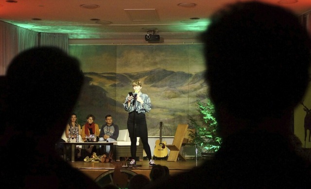 Beim Poetry Slam treten Wortknstler i...Wettstreit um die Gunst des Publikums.  | Foto: Naturpark Sdschwarzwald