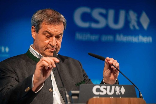 Bayerns Ministerprsident Markus Sder (CSU) am Montag bei einer Pressekonferenz  | Foto: Peter Kneffel (dpa)