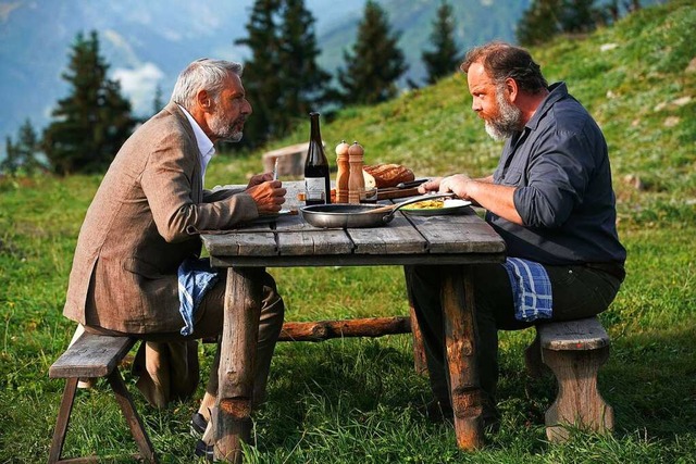 Zwei Welten treffen aufeinander: Vince...on, li) und Pierre (Gregory Gadebois).  | Foto: - (dpa)