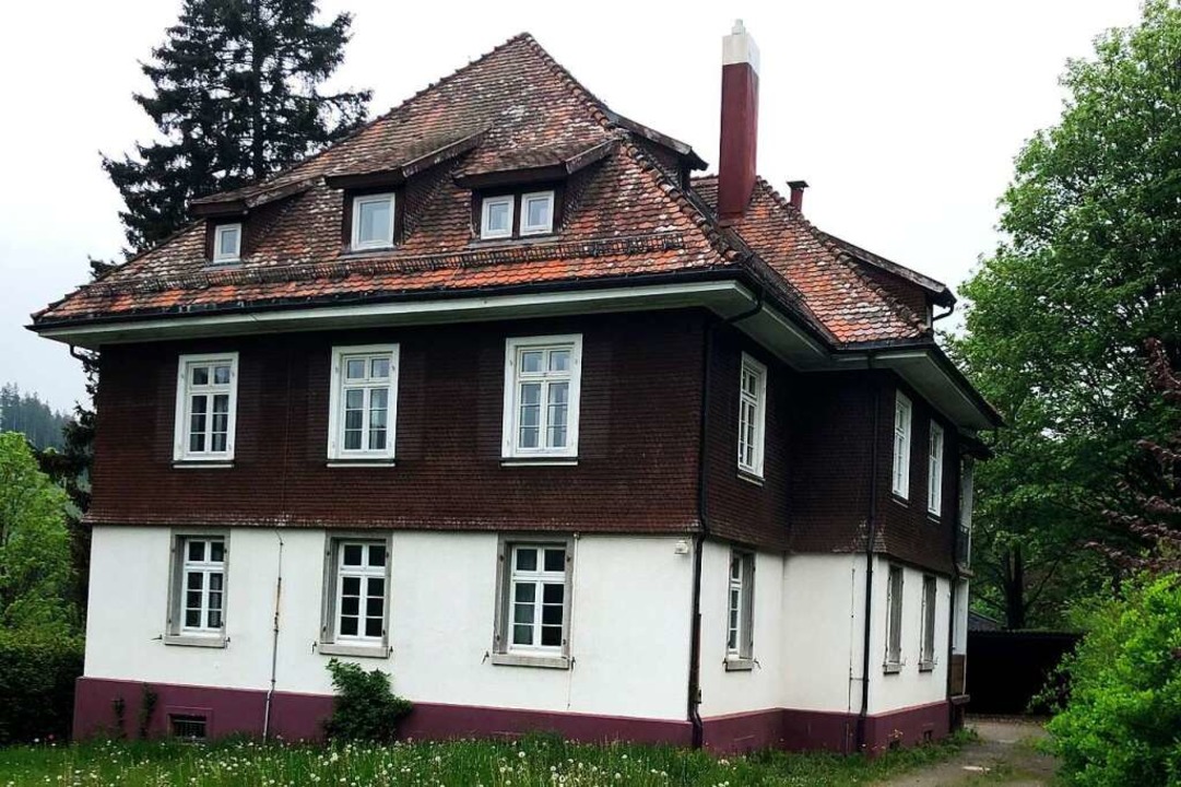 In diesem ehemaligen Ferienhaus in Fel...kau sollen künftig Geflüchtete wohnen.  | Foto: Hans-Jochen Köpper