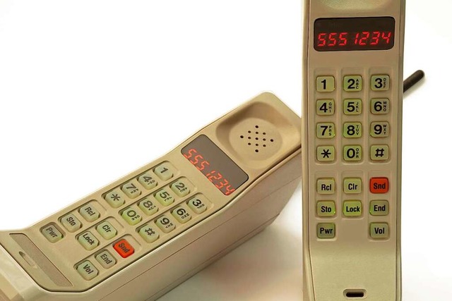 Telefonieren gilt heute als nostalgische Funktion.  | Foto: angrylittledwarf / stock.adobe.com