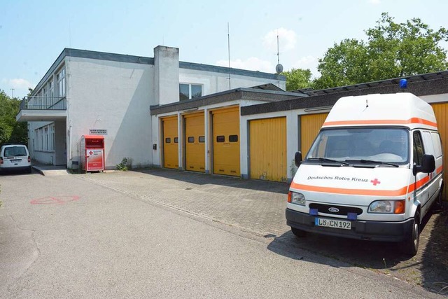 Das Domizil des DRK in Friedlingen rei...bringung der Fahrzeuge nicht mehr aus.  | Foto: Hannes Lauber