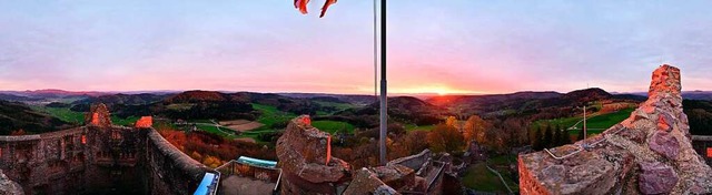 Eine Webcam ermglicht das ganze Jahr ...60-Grad-Blick von der Hohengeroldseck.  | Foto: Gemeinde Seelbach