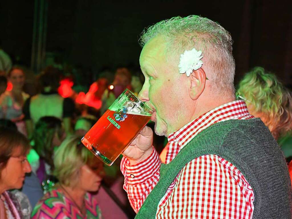 Beim 7. Brauersilvester im Lasser-Stadl gings znftig zu.