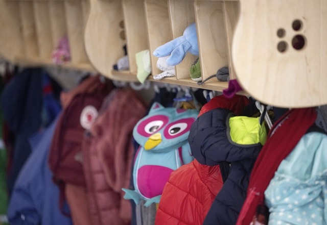 In Mnstertal steigen die Gebhren fr die Kinderbetreuung.  | Foto: Marijan Murat (dpa)