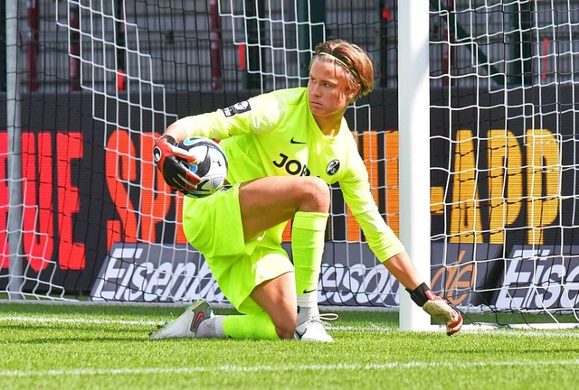 SC-Keeper Jaaso Jantunen war bei den  vier Gegentreffer   machtlos.  | Foto: IMAGO/sport/presse/foto Jens Dnhlt