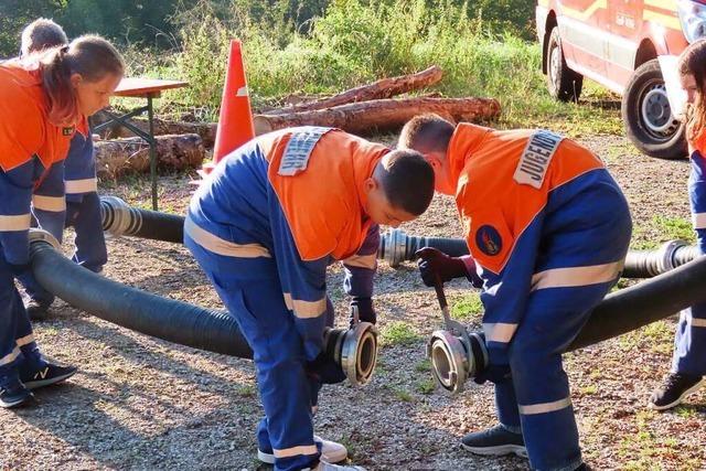 300 Jugendfeuerwehrleute bewltigen in Wehr-flingen zwlf Aufgaben