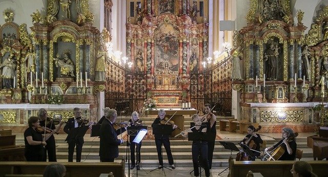 Bach-Musik in der Barockkirche machte den Auftakt.   | Foto: Armin Krger