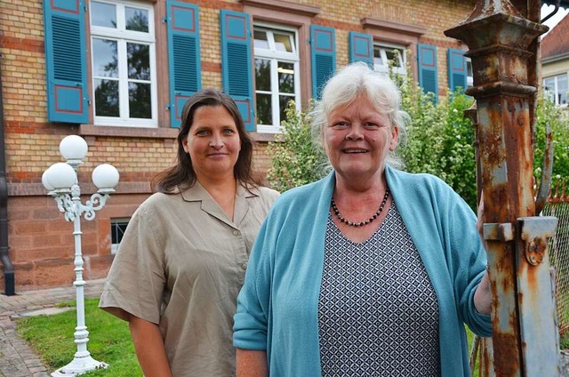 Koordinieren die Altenhilfe im Landkre...ine Schpflin (links) und Barbara Reek  | Foto: Ulrike Strter