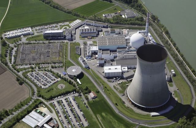 Das Kernkraftwerk Leibstadt Anfang Mai ohne typische weie Dampfwolke.  | Foto: Erich Meyer