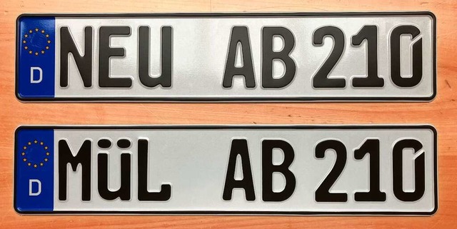 Vom 2. Oktober an knnen Fahrzeuge im ...zeichen NEU und ML zugelassen werden.  | Foto: Matthias Fetterer