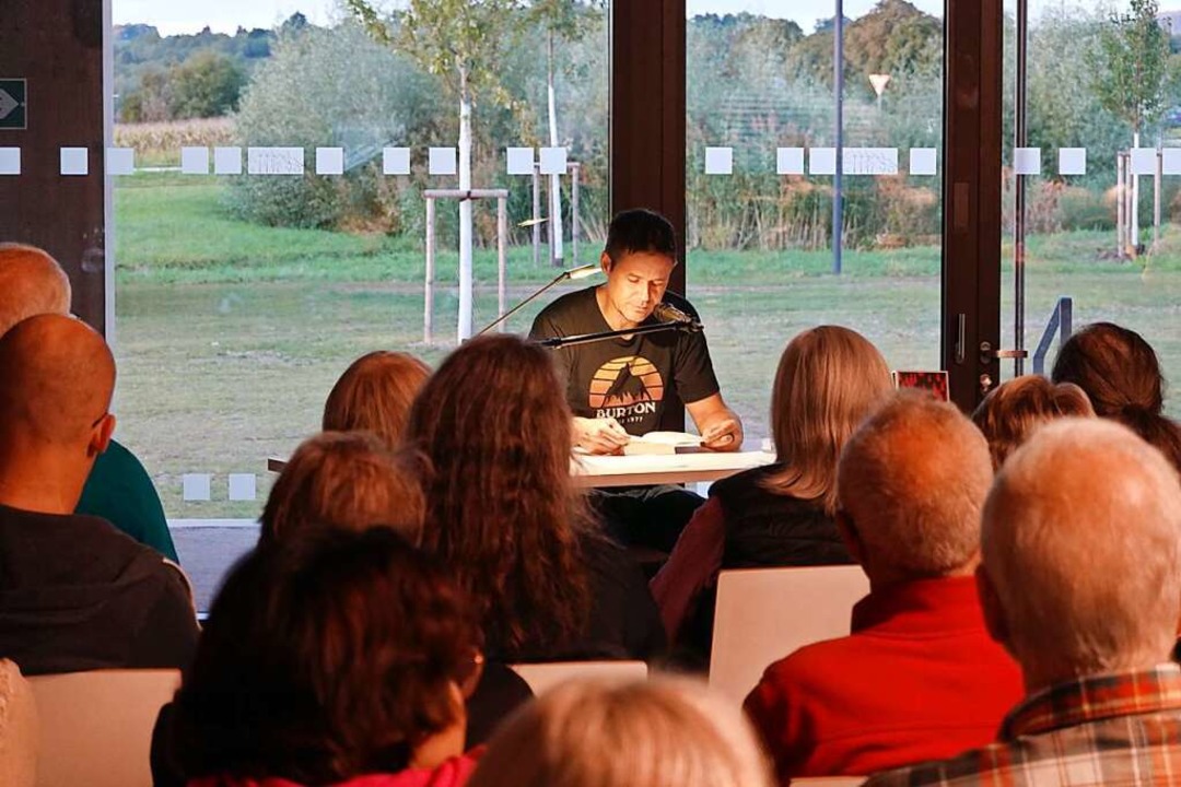 Markus Fix bei der Lesung  | Foto: Silvia Schillinger-Teschner