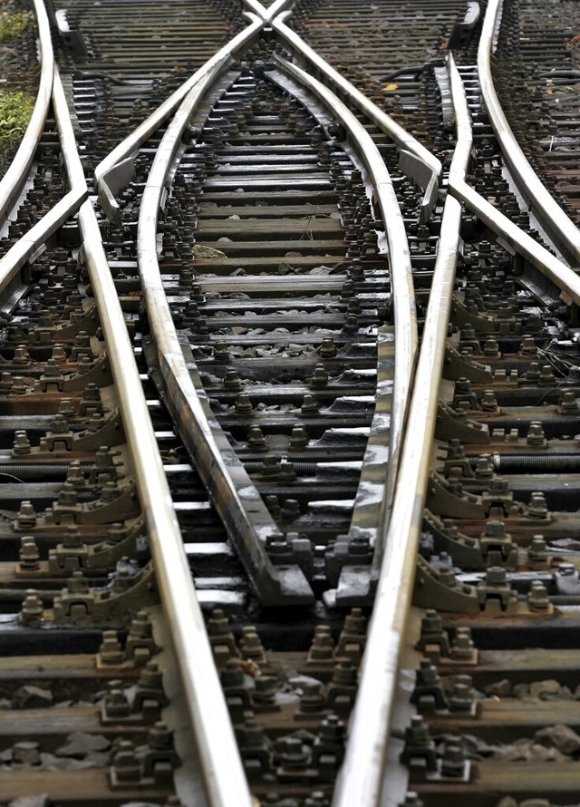 Gewinne aus dem Schienenbetrieb sollen nicht mehr an den Konzern gehen.  | Foto: Jens Wolf