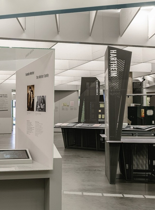 Ein Blick in die neue Dauerausstellung...tion Obersalzberg&#8220; zu sehen ist.  | Foto: Institut fr Zeitgeschichte/Leonie Zangerl