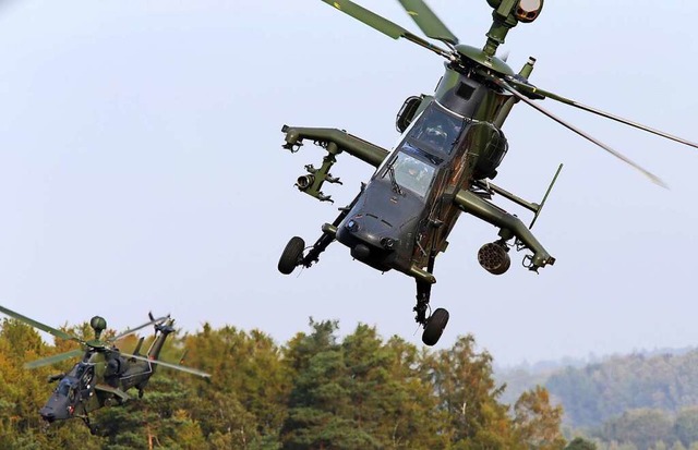 Oft nur bedingt flugfhig &#8211; der Kampfhubschrauber Tiger.  | Foto: IMAGO/Bjrn Trotzki