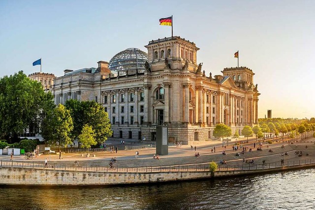 Eine Studienreise in Zusammenarbeit mi...tnern zu aktuellen politischen Themen.  | Foto: frank_peters (shutterstock.com)