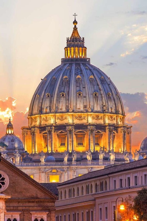 Rom mit dem Petersdom und antiken Stät... beeindruckenden Trendziele in Europa.  | Foto: Thoom (shutterstock.com)