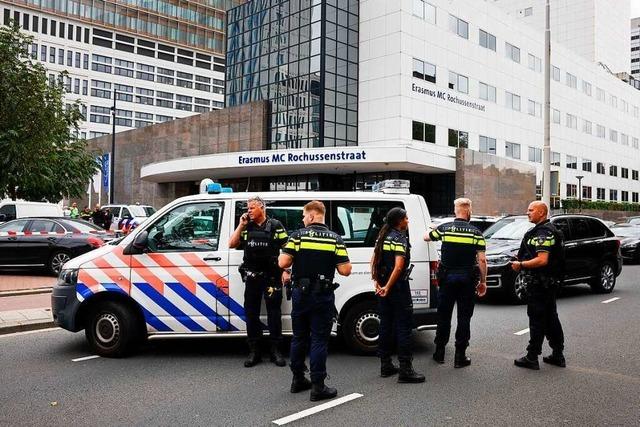 Student erschießt drei Menschen in Rotterdam bei 
