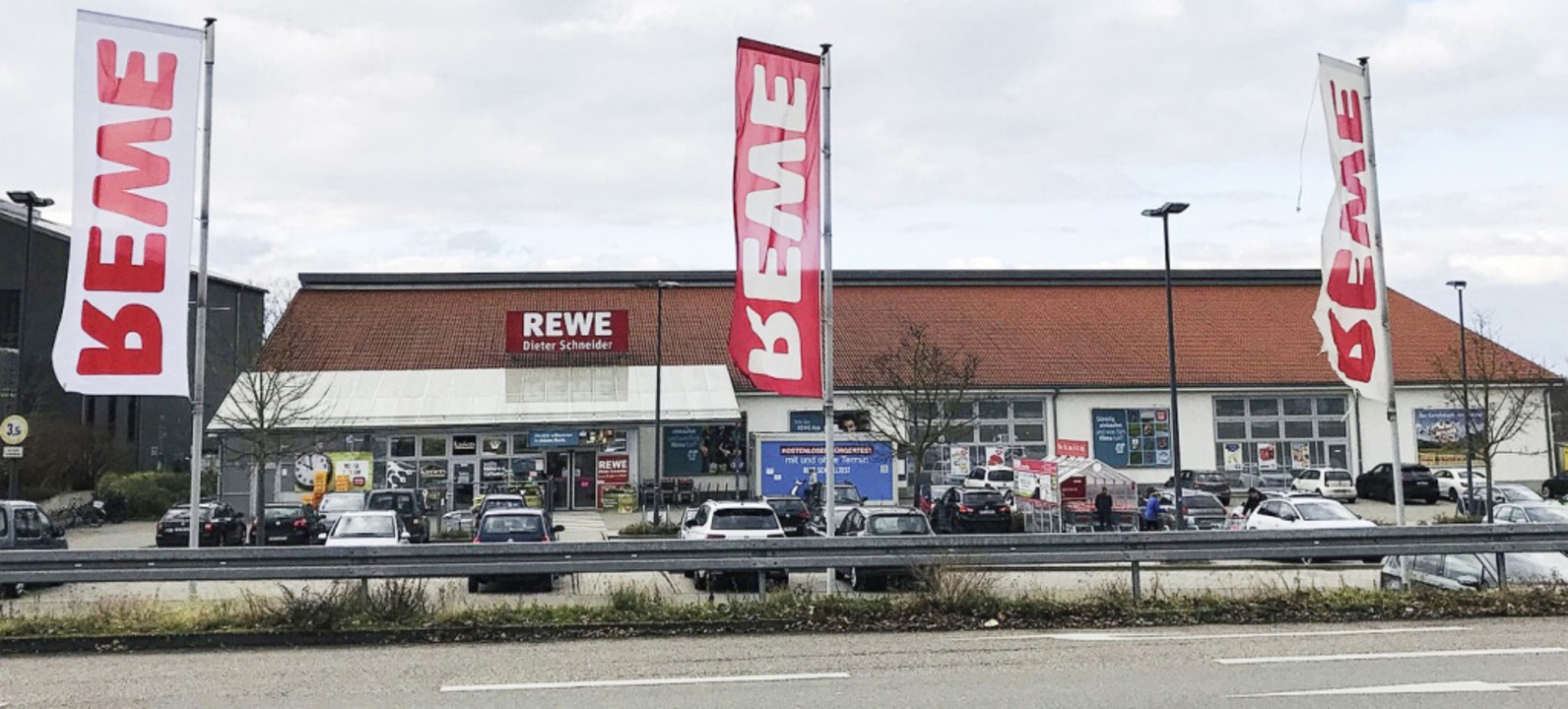 Der Rewe-Markt in Schallstadt soll modernisiert werden.  | Foto: Aarne Partanen
