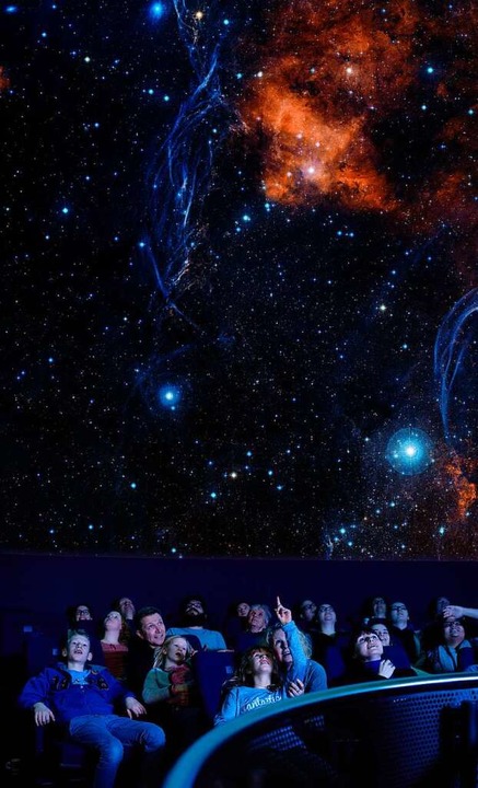Ein Besuch im Planetarium bietet sich besonders an Regentagen an.  | Foto: Bernd Schumacher