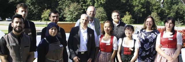 Gruppenbild mit den Auszubildenden des...lie Thomas, Alexander und Astrid Maier  | Foto: Andreas Bhm