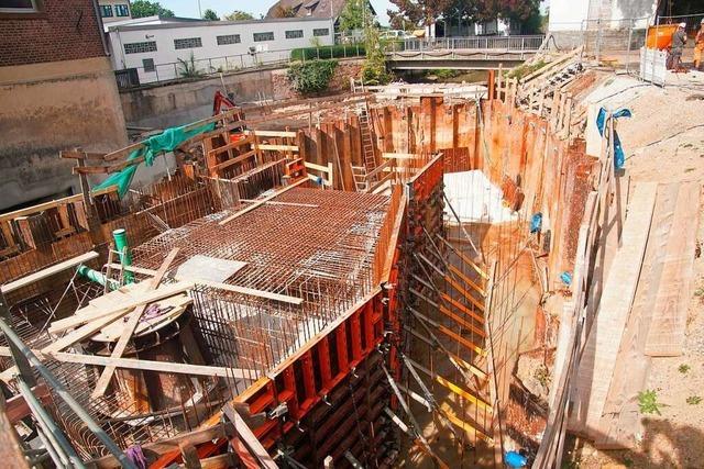 In Rheinhausen laufen die Bauarbeiten fr ein modernes Wasserkraftwerk