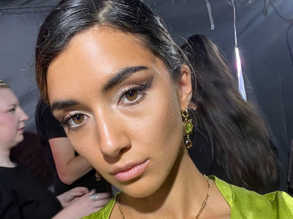 Die Models bekommen vor den Shows die Haare und das Make-Up gemacht.  | Foto: Cristina Morales