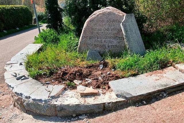 Gedenkstein für Heimatforscher in Istein wird erneuert