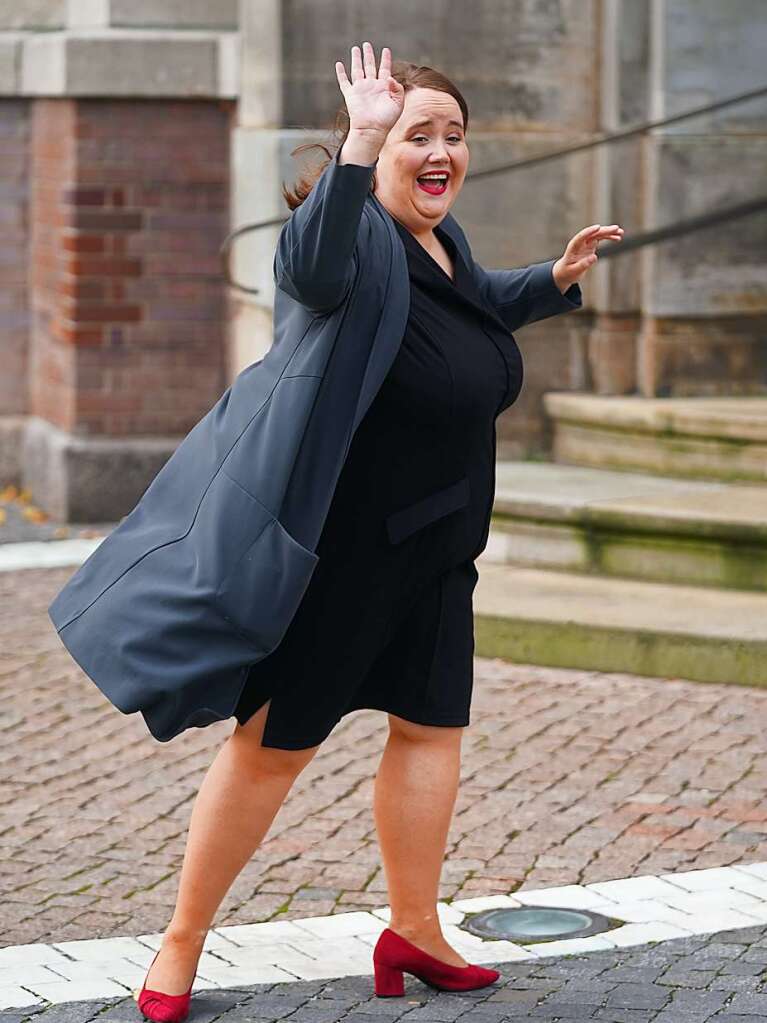 Die Feierlichkeiten zum Tag der Deutschen Einheit beginnt mit einem kumenischen Gottesdienst in der Hamburger Kirche St. Michaelis. Im Anschluss stehen Festreden in der Elbphilharmonie auf dem Programm.