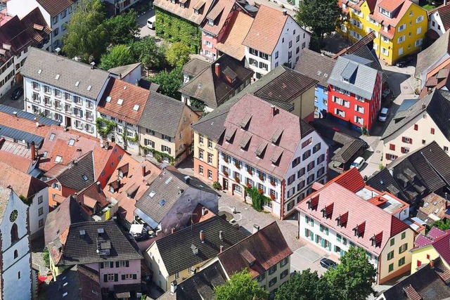 Die Hebelschule liegt in der Schopfheimer Altstadt und soll verkauft werden.  | Foto: Erich Meyer