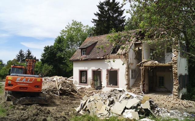 Die Gebude am Birkenweg in Badenweile...einde  hier den Bau einer neuen Kita.   | Foto: Silke Hartenstein