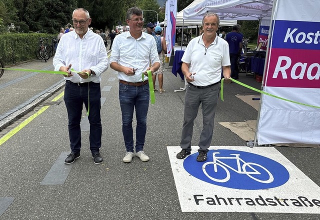 Autofahrer sind nur Gast: Gnter Rieme...asse eine weitere Fahrradstrae frei.   | Foto: Helmut Seller