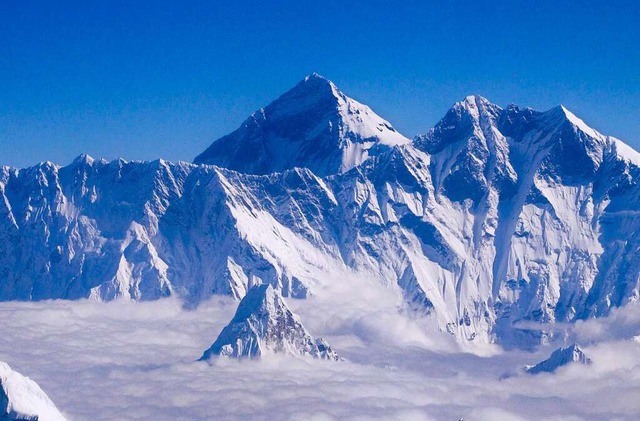 Der Mount Everest ist der hchste Berg...en wurde er mithilfe von GPS-Signalen.  | Foto: Narendra Shrestha