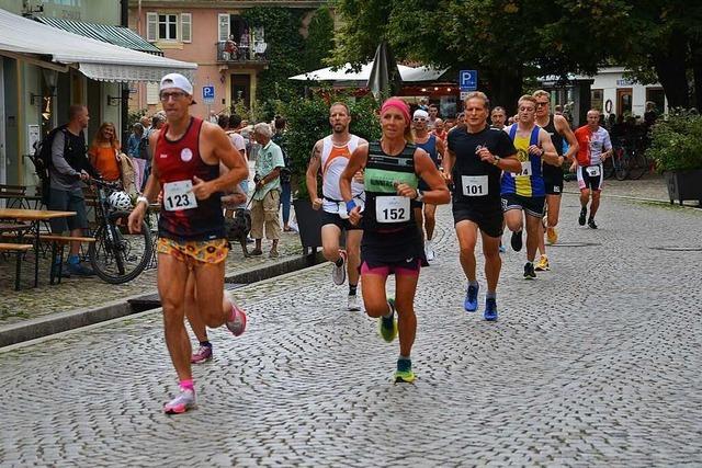 Céline Kaiser und Lukas Borghardt gewinnen Altstadtlauf in Staufen
