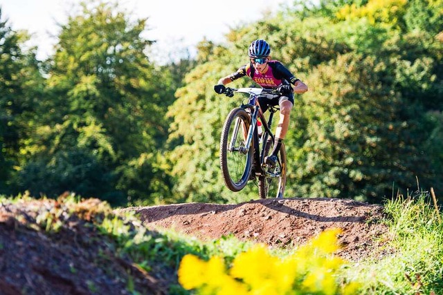 Nach der Schule geht es fr Jonas Schweizer meist ab aufs Rad.  | Foto: Christian Schladebach