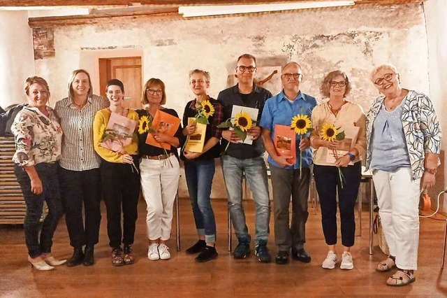 Neue Begleiterinnen und Begleiter vers...nd Liane Mller, rechts Anita Pfanner.  | Foto: Ruth Seitz