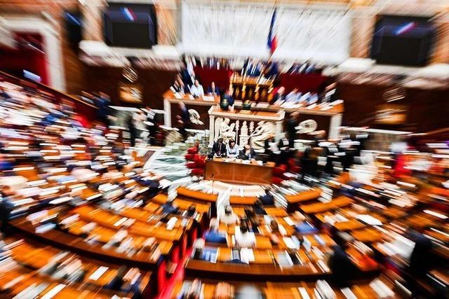 Frankreich leidet an der bermacht seines Prsidenten und der Schwche des Parlaments