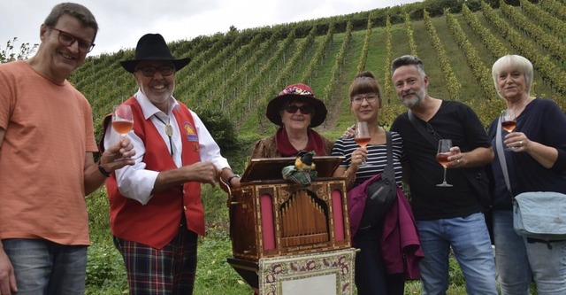 Wein und Orgelklang gefielen im Buchho...g auch beim Brotwegwandertag in Yach.   | Foto: Hubert Bleyer