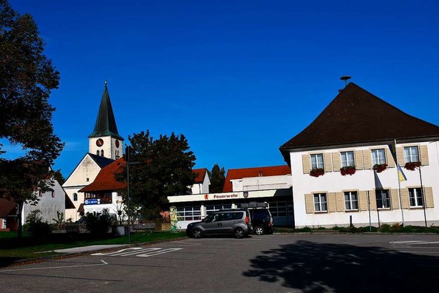 Der Rathausplatz in Herten soll umgest...ober oder  Anfang November vorgesehen.  | Foto: Heinz und Monika Vollmar