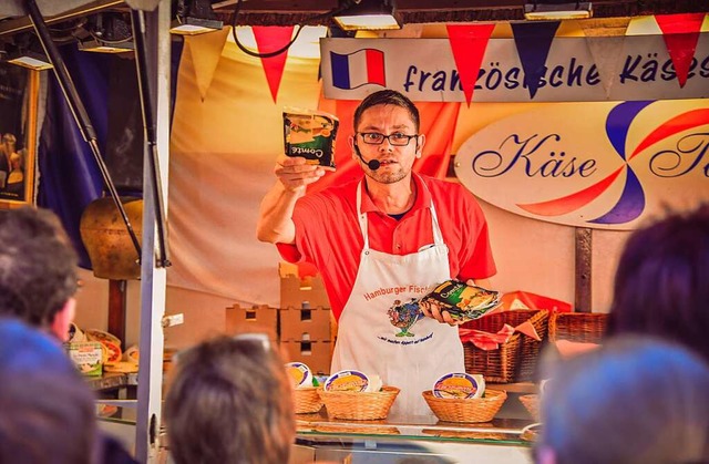 Die Besucherinnen und Besucher knnen ...n mit Marktschreier Kse-Tommi freuen.  | Foto: Kevin Zurlinden