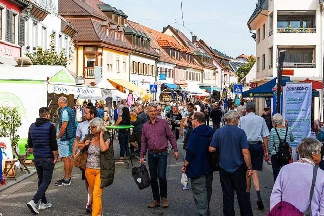 Beim Kunsthandwerkermarkt präsentierte sich auch die Einkaufsstadt Waldkirch