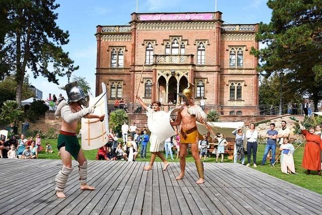 Beim Freiburger Colombischlssle-Fest kmpften Gladiatoren gegeneinander