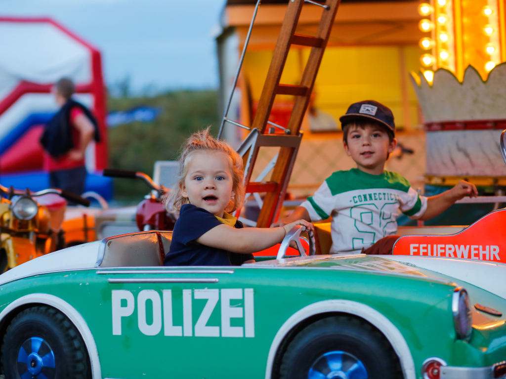 Am Montag endete das Feuerwehr-Jubilum mit Kindernachmittag, Hock und dem Wettbewerb „Ringsheim sucht den schnellsten Lschzug“.