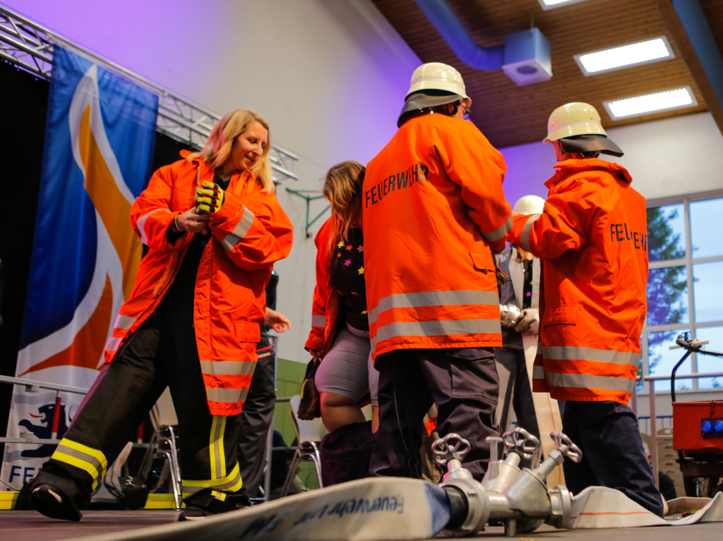 Am Montag endete das Feuerwehr-Jubilum mit Kindernachmittag, Hock und dem Wettbewerb „Ringsheim sucht den schnellsten Lschzug“.