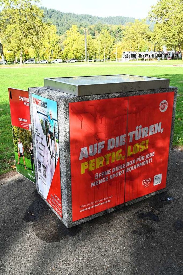 Auch die neuen Sportboxen sind das Ziel von Farbschmierern.  | Foto: Thomas Kunz