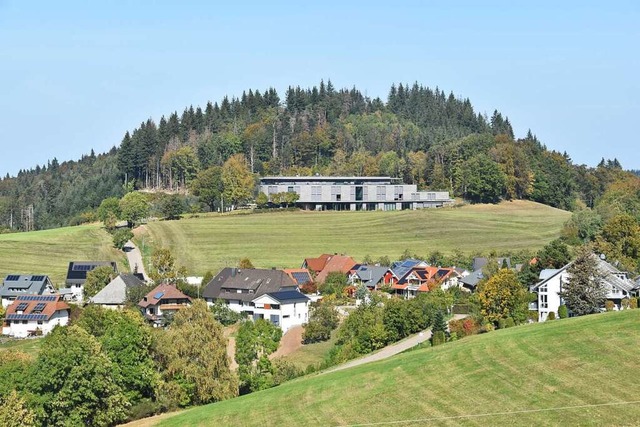 Das  neue Hotel Luisenhhe in Horben n...enzug knnten Windrder gebaut werden.  | Foto: Sophia Hesser