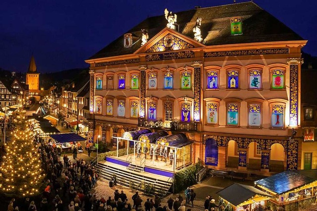 Das Gegenbacher Rathaus verwandelt sic...as grte Adventskalenderhaus der Welt  | Foto: Hubert Grimmig (Stadt Gengenbach)