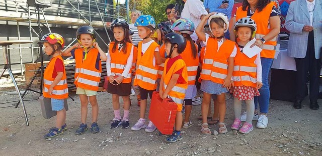 Kinder aus der Kindertagessttte Botte...g g in der Dreyspringstrae mit dabei.  | Foto: Christian  Kramberg