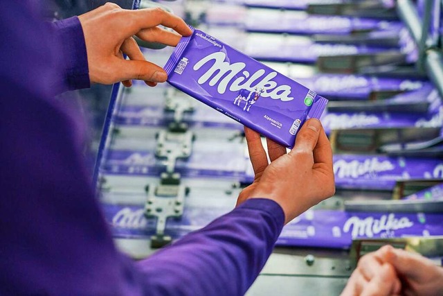 Bis zu 4,5 Millionen Milka-Schokoladen...werden tglich in Lrrach hergestellt.  | Foto: Michael Ihle