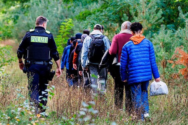 Faire Migrationsabkommen wren ntig.  | Foto: JENS SCHLUETER (AFP)